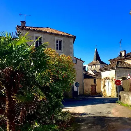 Lapartment Du Perigord Javerlhac-et-la-Chapelle-Saint-Robert